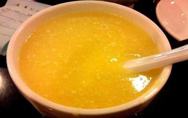 小米粥、白粥伤胃不浅？5种食物让不少人中招，越吃胃越差……