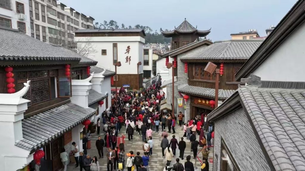 再出发!用“新”传承长征魂——“红色传承看赣州”2024重点媒体采风行掠影