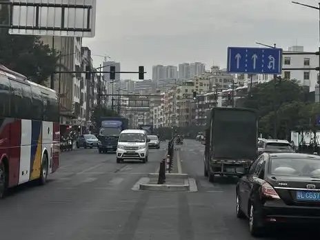广州白云石沙路“绿波带”完成优化，拥堵指数得以下降