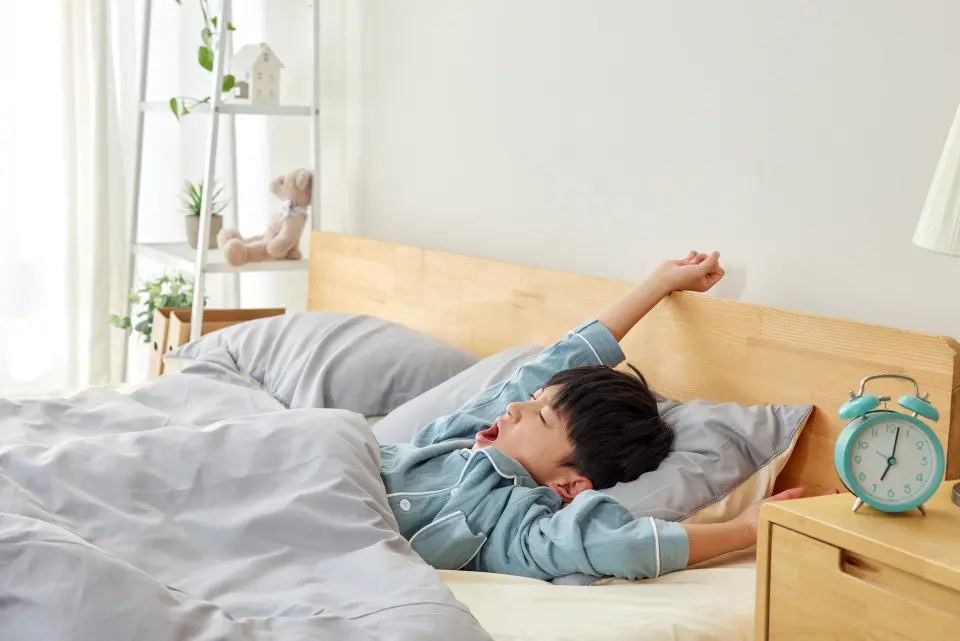 早上起床后需要完成三件事，唤醒健康一日始