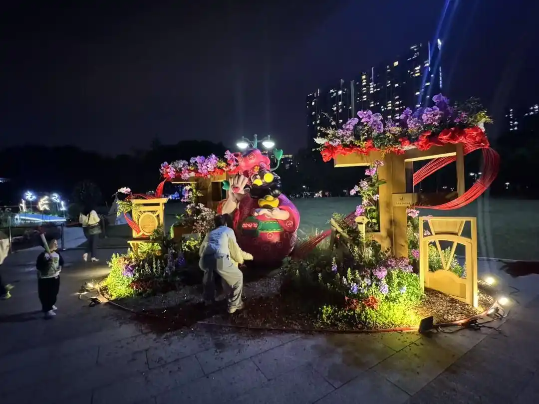 秒变花花世界，广州迎春花市火热开锣！