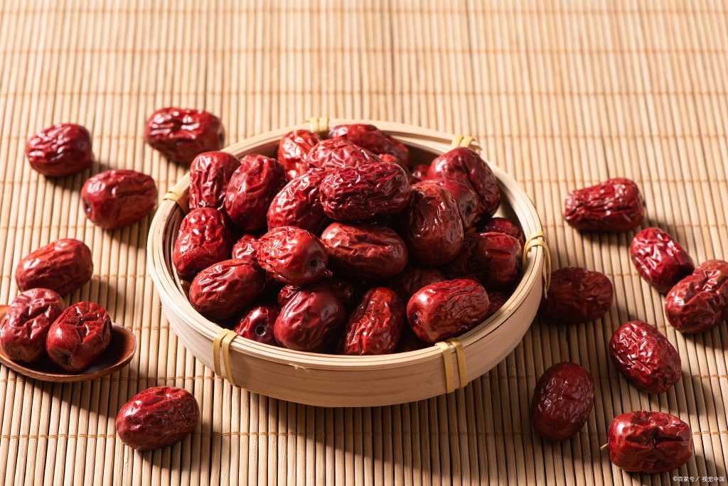 吃什么食物能“补血”？血液科医生推荐这6类