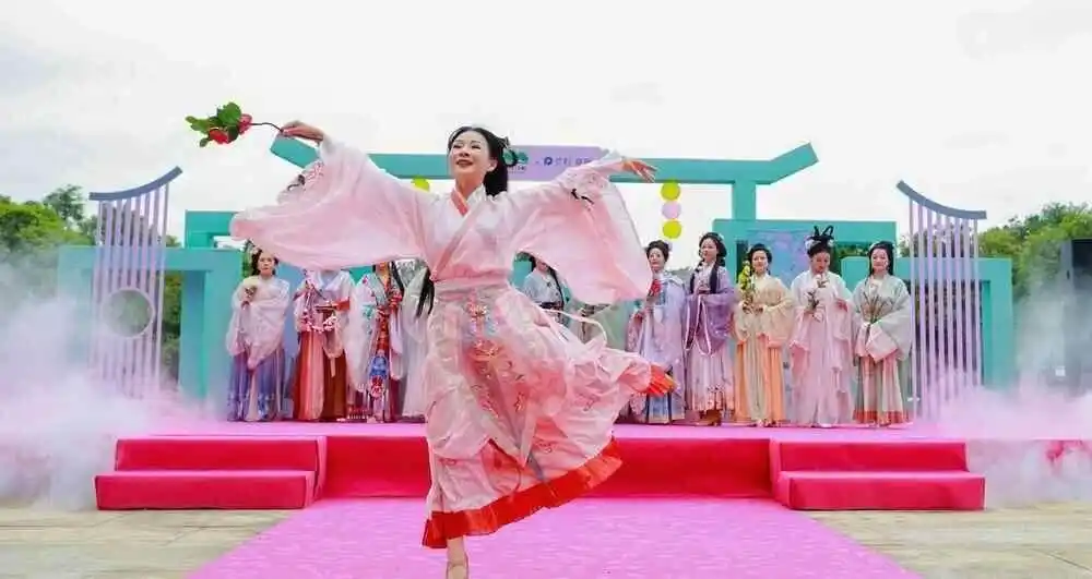 水陆赏花享春日美景，广州海珠湿地2025花朝节开幕