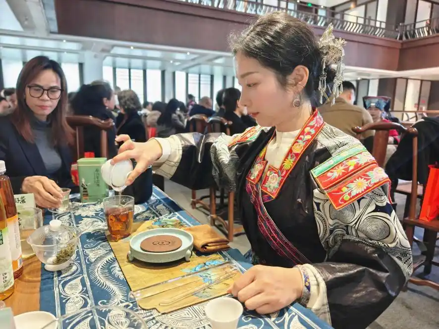 粤见贵州好茶！贵州茶文化广州体验中心今天启动