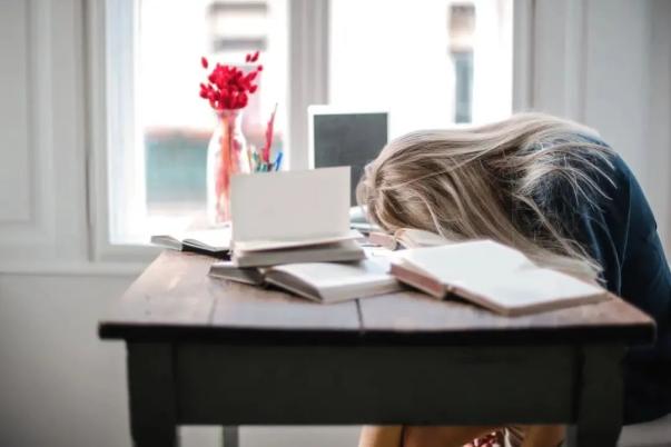 每天一定要睡够8小时？睡眠健康关键在这！