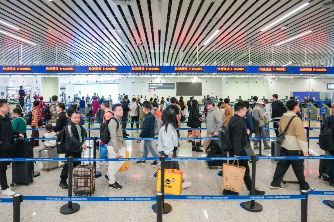 预计日均超5万人次！广州边检下辖口岸清明假期将迎客流高峰