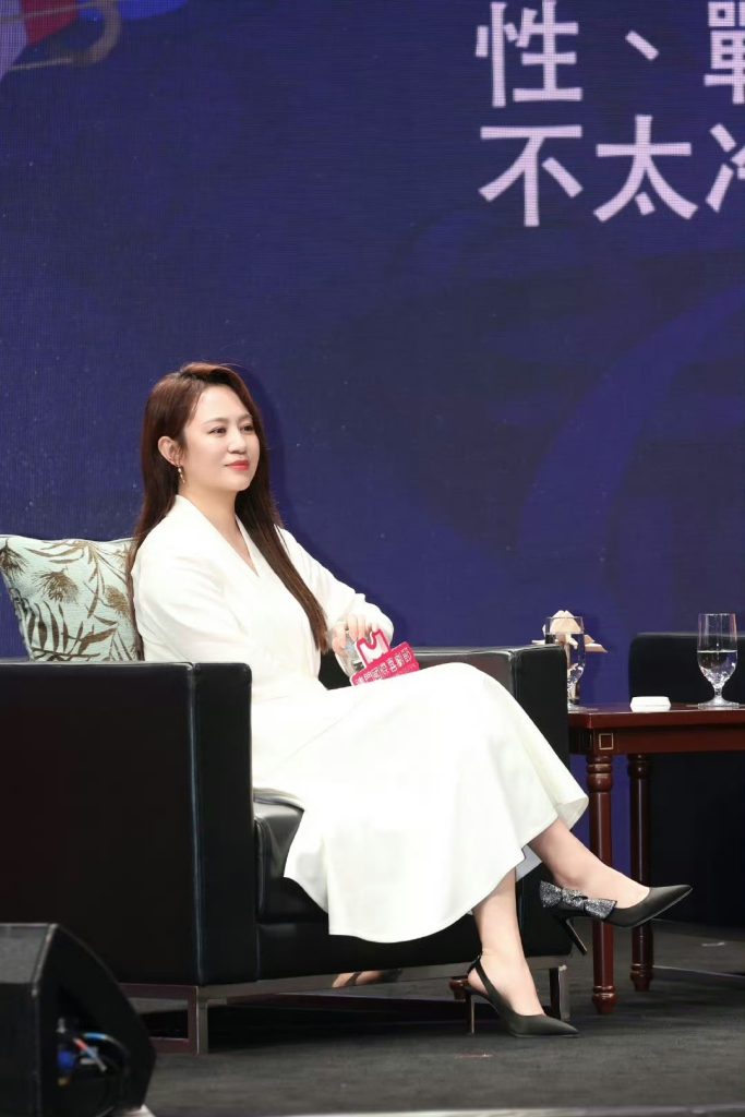 喜人之夜笑庆盛典:喜剧艺术的巅峰对话,全球喜剧文化的风向标