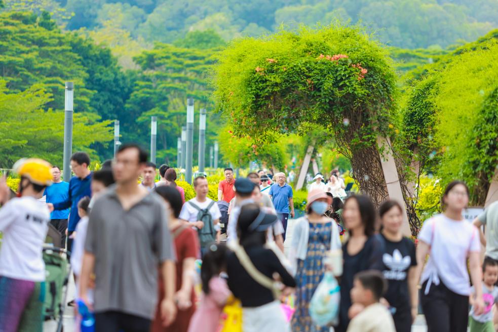 五一来深业上城“逛公园”,深圳市内首家免税店年内开业