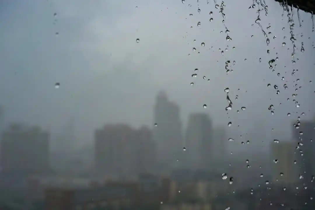 注意！周末广州雷雨增多，伴有强对流天气
