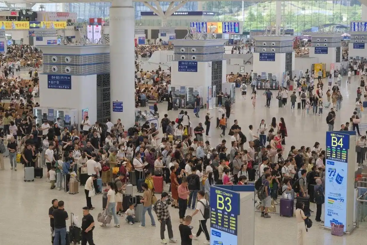 端午小长假深圳铁路预计发送旅客169.5万人次