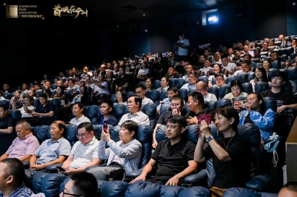 聚焦乡村振兴，影像记录中国农业现代化之路——“首映在广州”纪录电影《回农村干大事》首映礼成功举办！