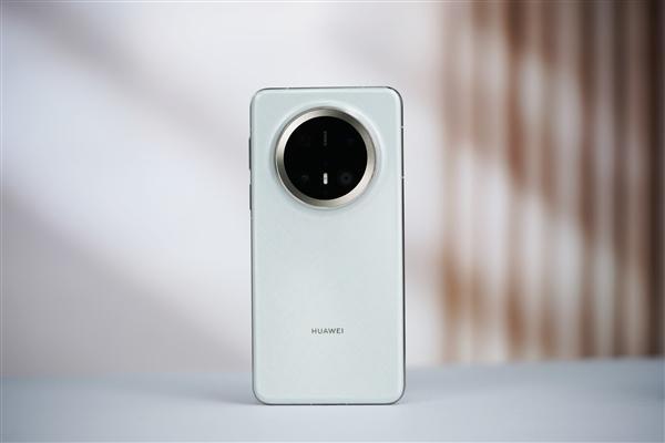 最畅销国产高端旗舰易主!华为Mate 70系列超越小米15系列