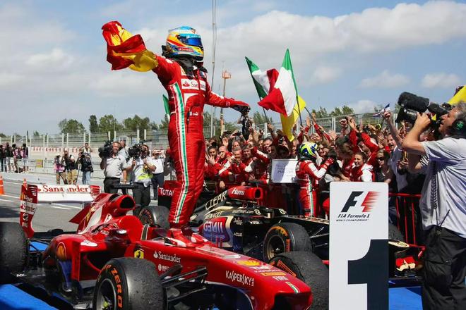 大电影票房创新高!吸新粉、娱乐化,F1有了更多“买单人”