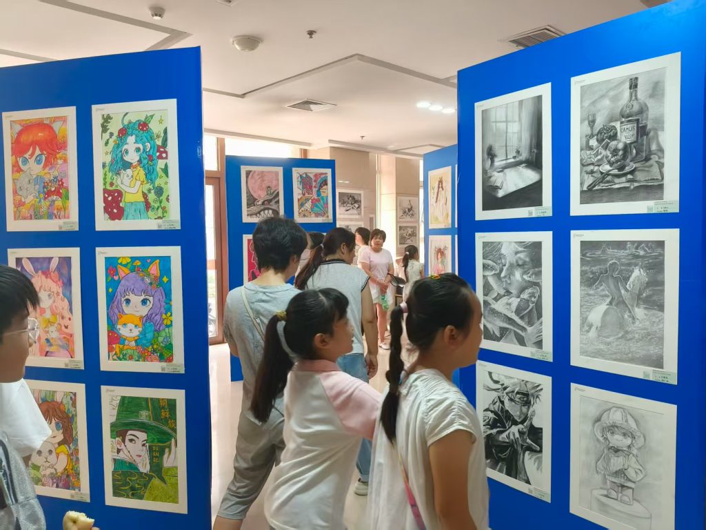 “感恩奋进 双争有我”固安县2025年“天使汇智杯”儿童主题书画展成功举办