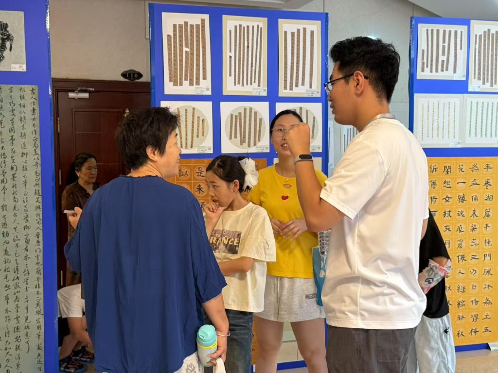 “感恩奋进 双争有我”固安县2025年“天使汇智杯”儿童主题书画展成功举办