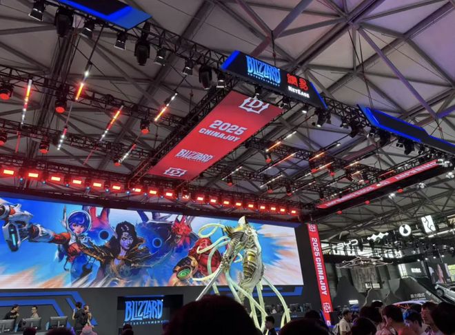 B面ChinaJoy:淘宝闪购忙拉新,比亚迪小米秀肌肉,19万的机器人踢足球