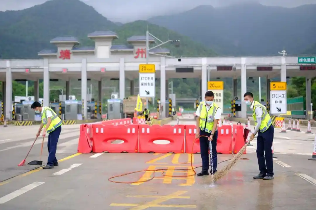 广佛肇高速往广州方向恢复通行