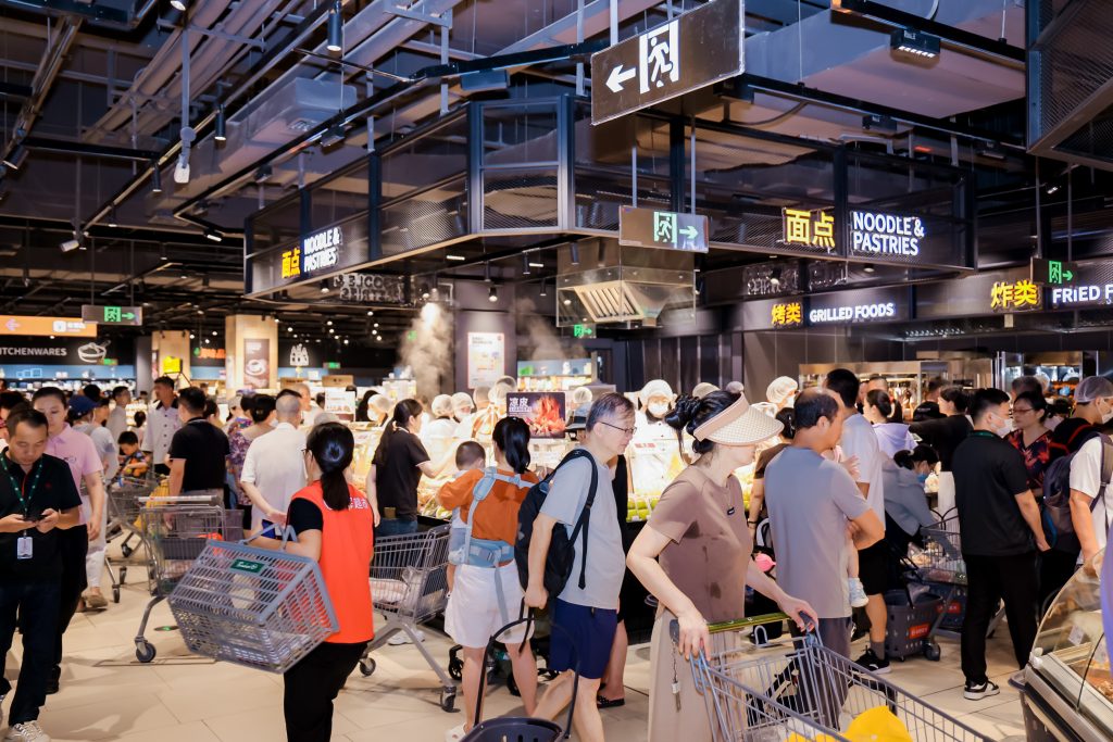2025永辉超市新疆水果节启动,产地直采推动“新疆鲜果进万家”