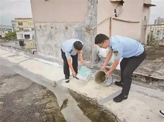 广州白云城管开出“两热”防控罚单，全区累计立案处罚123宗