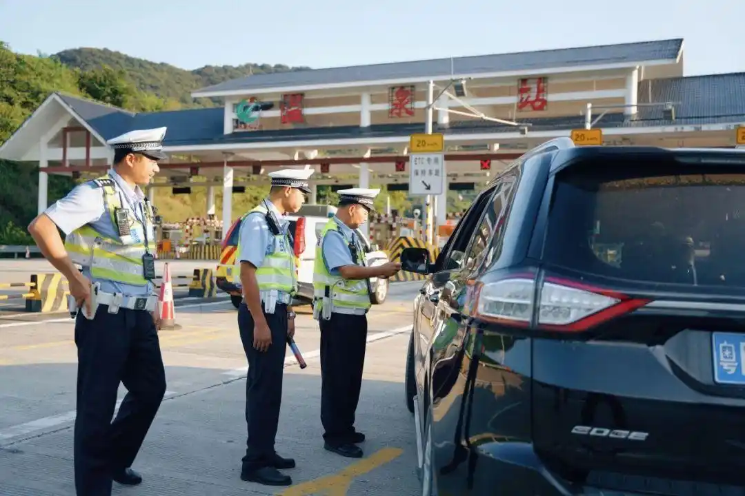 广州出行高峰即将到来，预计车流30日10时左右逐步上升