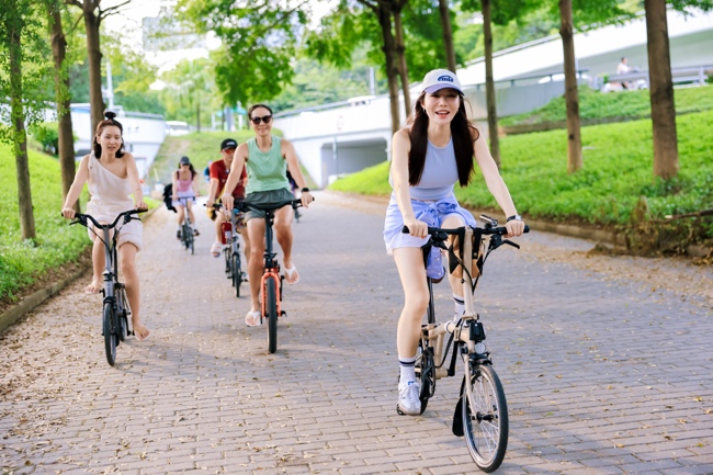 自在转「湾」 共启华南新篇章 全新BROMPTON JUNCTION深圳湾万象城店焕新启程