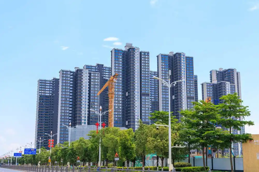 广州楼市国庆狂欢：认购激增394%，有楼盘日均成交超亿元