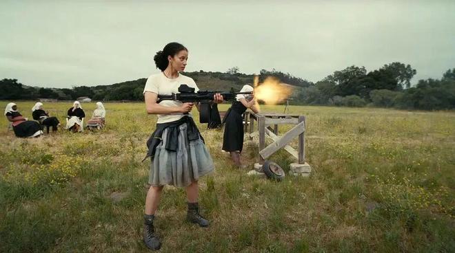 美国人不可能拍一部《让子弹飞》