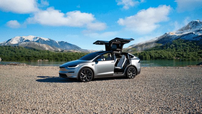特斯拉Model S/X上新：新增冰霜蓝车漆 715公里续航