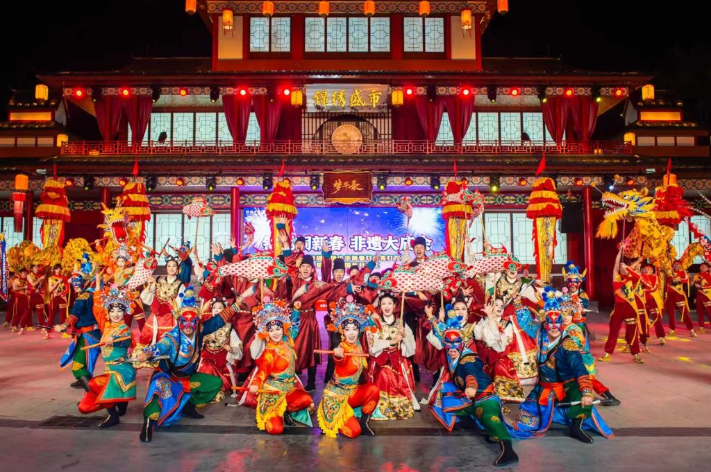 53萬(wàn)㎡燈海點(diǎn)亮非遺<span id=