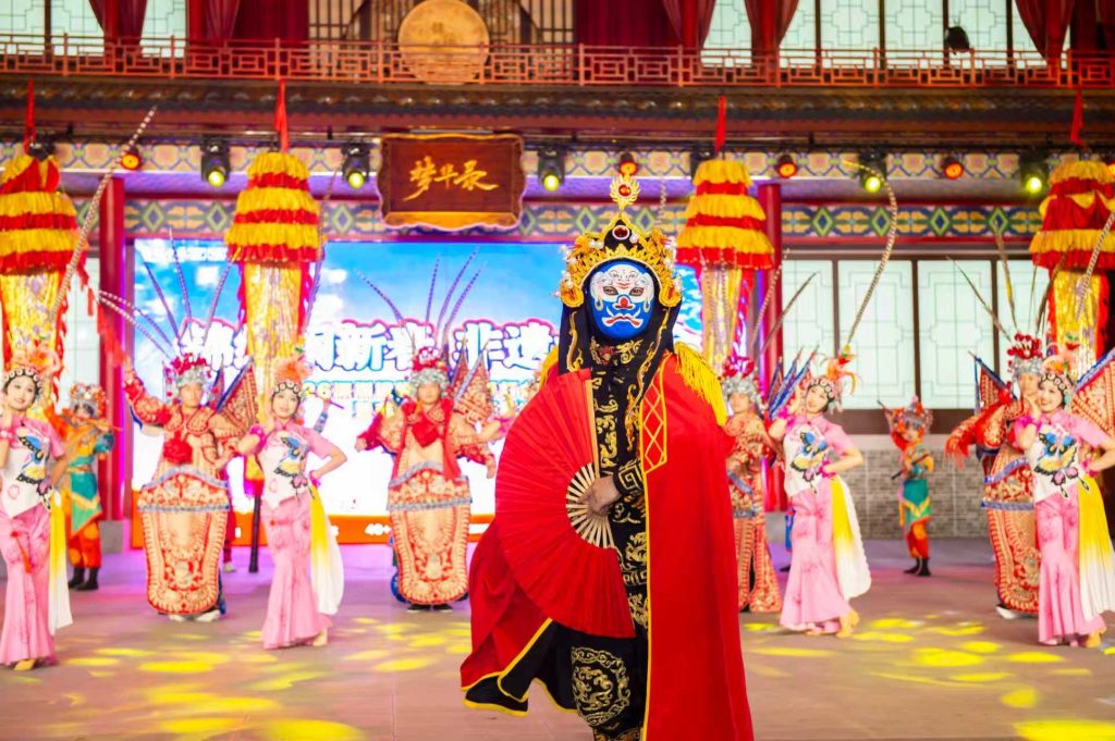 53萬(wàn)㎡燈海點(diǎn)亮非遺<span id=