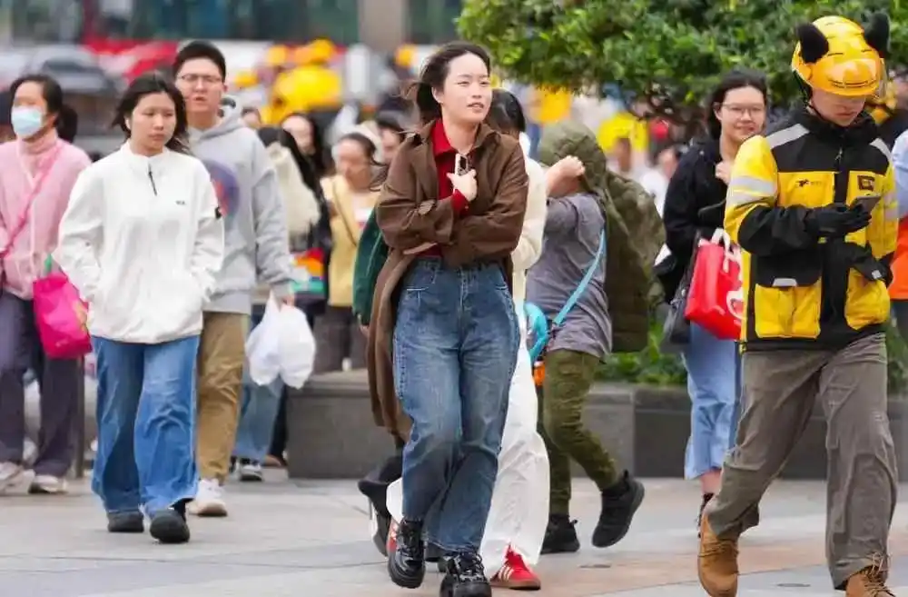 外套穿起来！明后两天广州市区最低气温或降至8℃