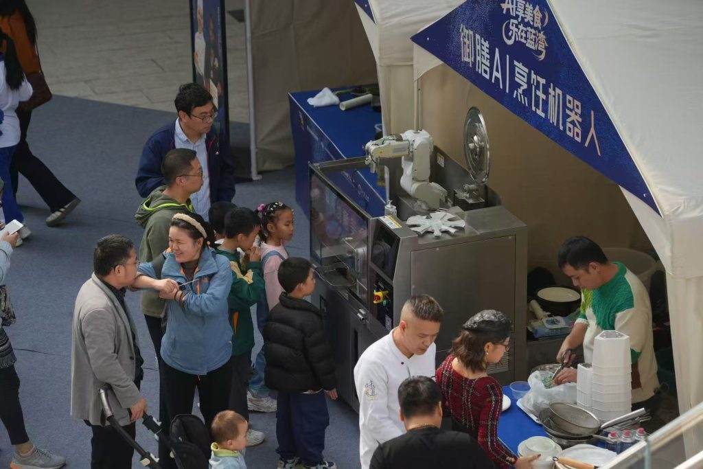 圆满收官!2025蓝湾创意美食嘉年华顺利落下帷幕,引爆舌尖上的新风尚