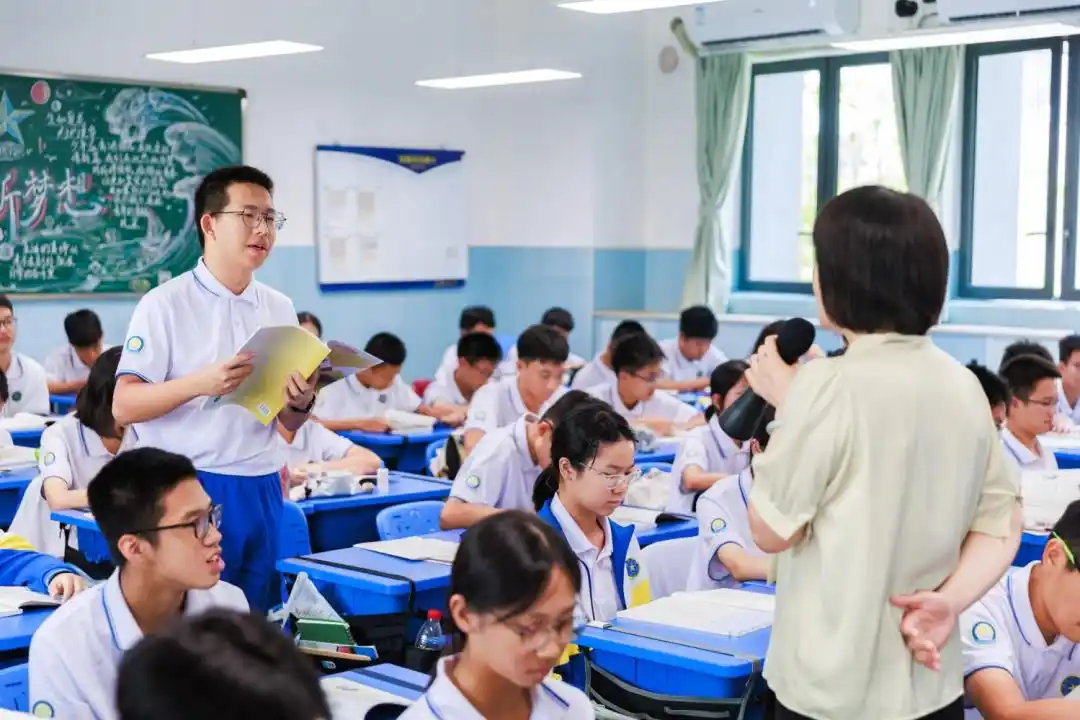 广州连续两年新增普通高中学位超万个