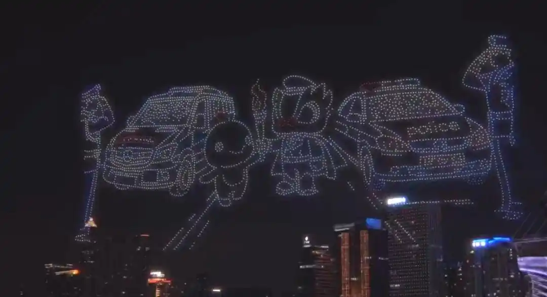 4400架次无人机绽放夜空：广州110守护平安40载