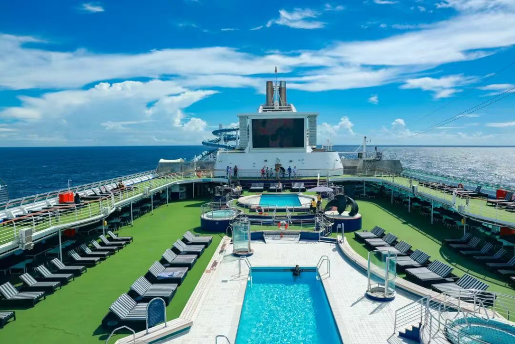 丽星邮轮呈献「海上繁花」主题航程&nbsp;香港启航新春开运之旅&nbsp;&nbsp;新春优惠：同房第三位免船费