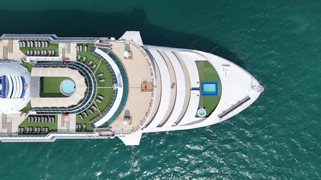 丽星邮轮呈献「海上繁花」主题航程&nbsp;香港启航新春开运之旅&nbsp;&nbsp;新春优惠：同房第三位免船费