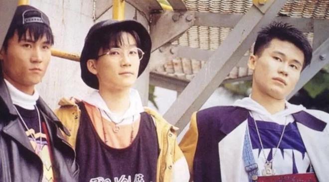 一次性的年轻爱豆,后现代的民族身份:K-POP的顶流之路