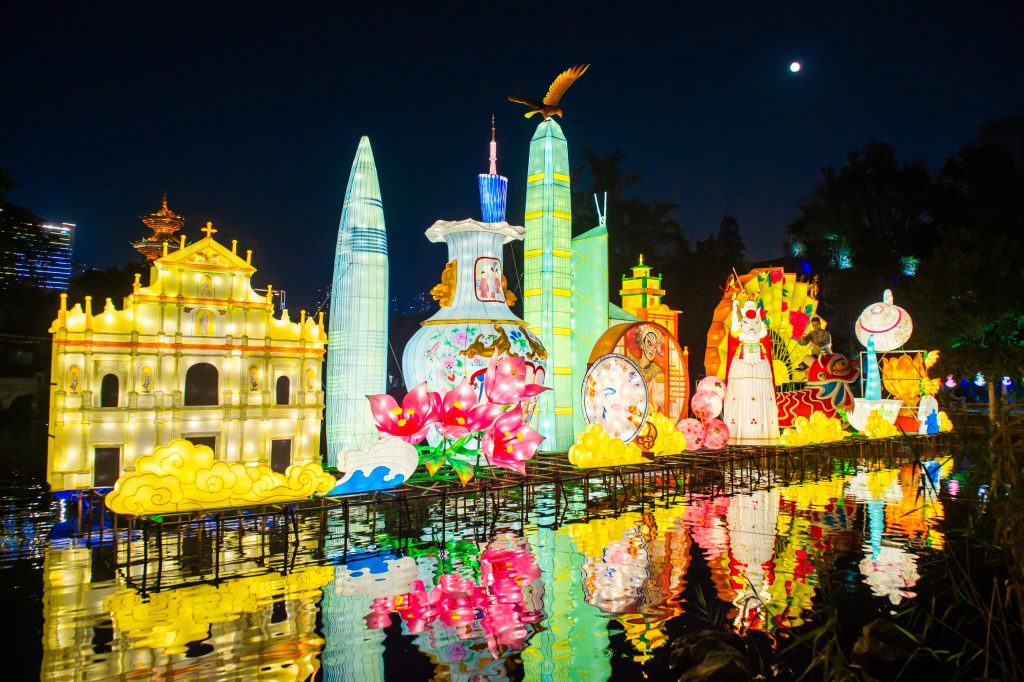 全新大型沉浸式水上实景非遗秀《翠湖幻境》新春假期上演！深圳锦绣中华100+非遗大餐共庆中国年