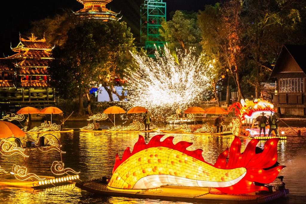 全新大型沉浸式水上实景非遗秀《翠湖幻境》新春假期上演！深圳锦绣中华100+非遗大餐共庆<span class=