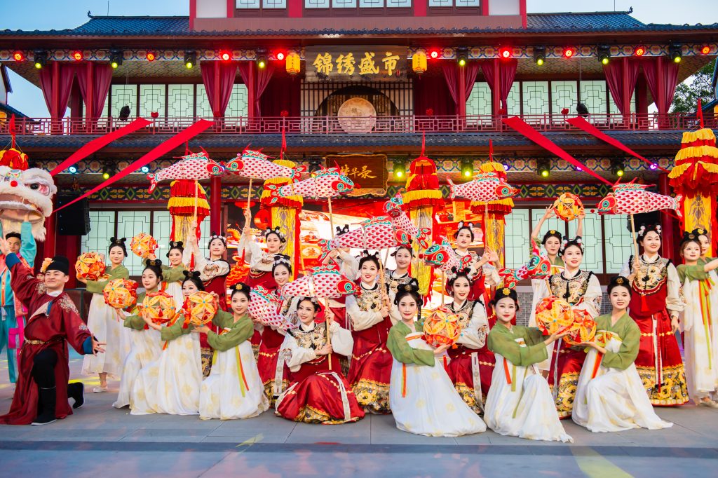 全新大型沉浸式水上实景非遗秀《翠湖幻境》新春假期上演！深圳锦绣中华100+非遗大餐共庆<span class=