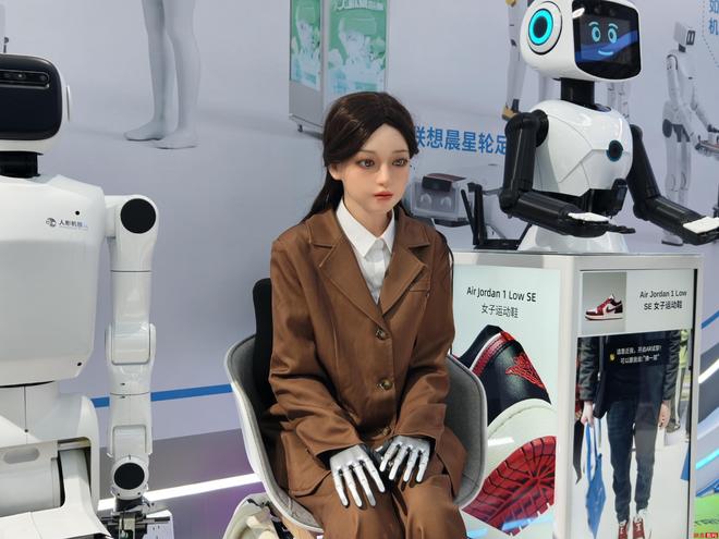 铺天盖地的AI家电,AWE2026有何不同?