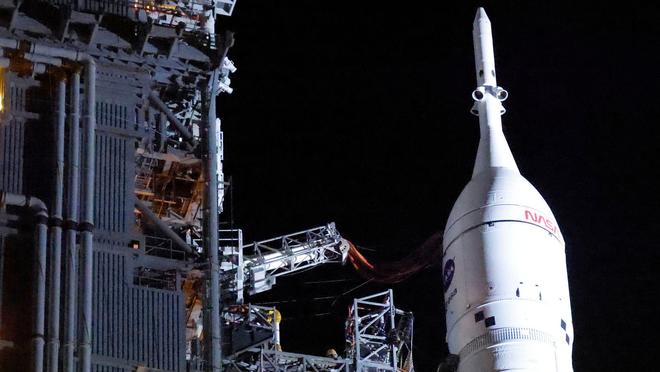 NASA阿尔忒弥斯2号重返发射台,拟4月初执行载人探月任务
