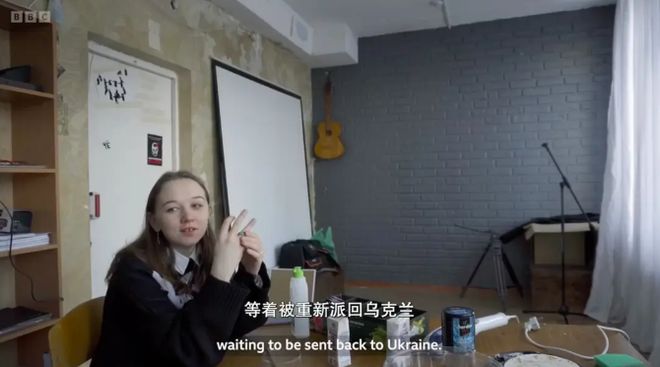 他在俄罗斯偷偷拍了一部电影