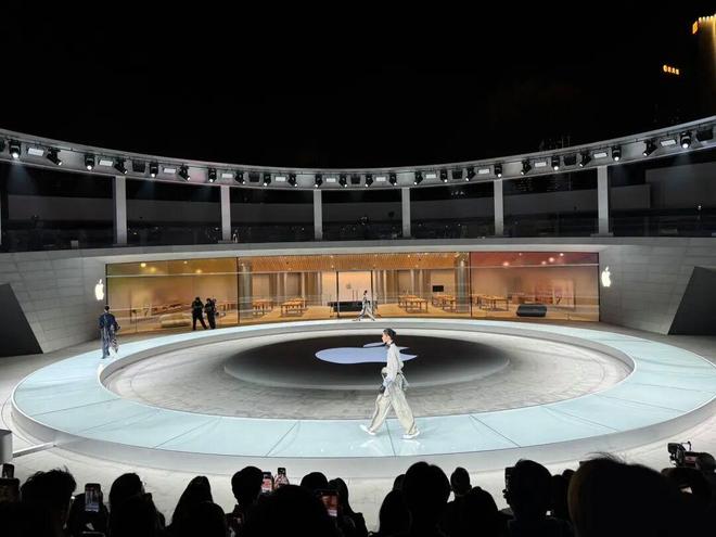 今晚,Apple 50 周年特别活动重磅亮相Apple静安