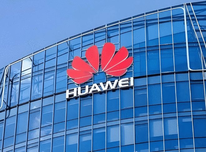 华为2025年销售收入8809亿，净利润680亿元