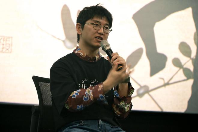 《植物学家》:以光影为标本,封存旷野里的成长与孤独