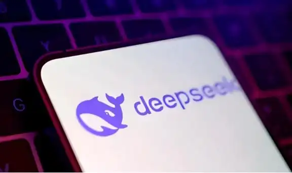 DeepSeek V4从”够用”迈向”高阶任务”，下半年超节点落地有望加速国产算力闭环