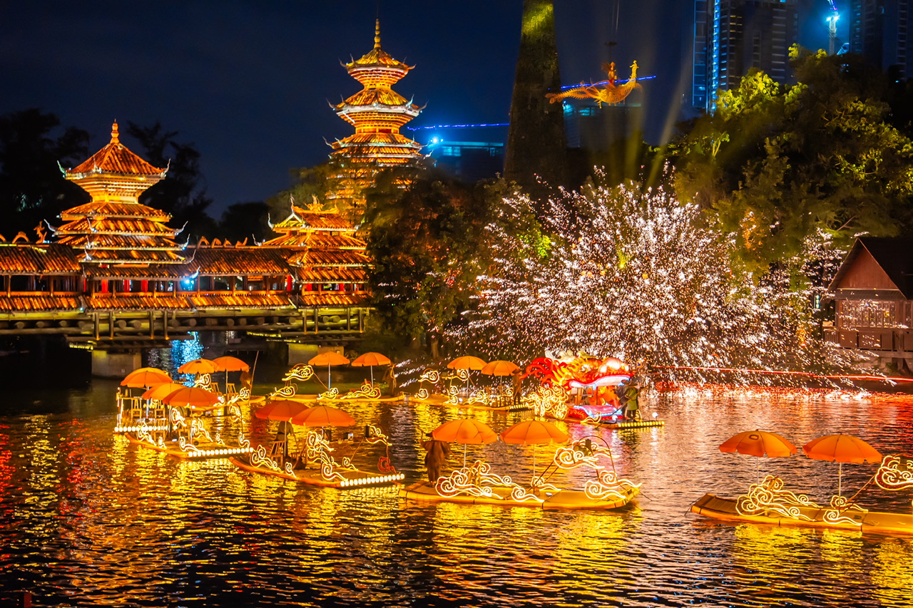 点亮深圳夜游新名片！深圳锦绣中华“超级搭子节”开启城市潮玩夜生活