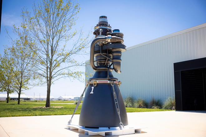 在爆炸声中又迈了一步!星舰V3首秀,拆解马斯克脱胎换骨的“十二飞”
