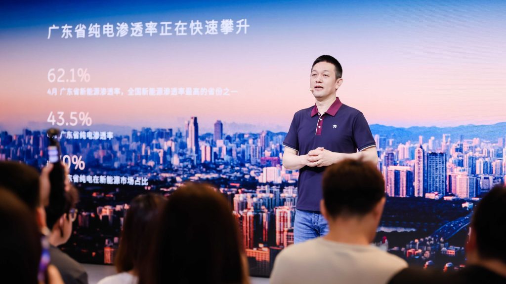新品首发,全系亮相,蔚来公司三品牌同台登陆大湾区车展